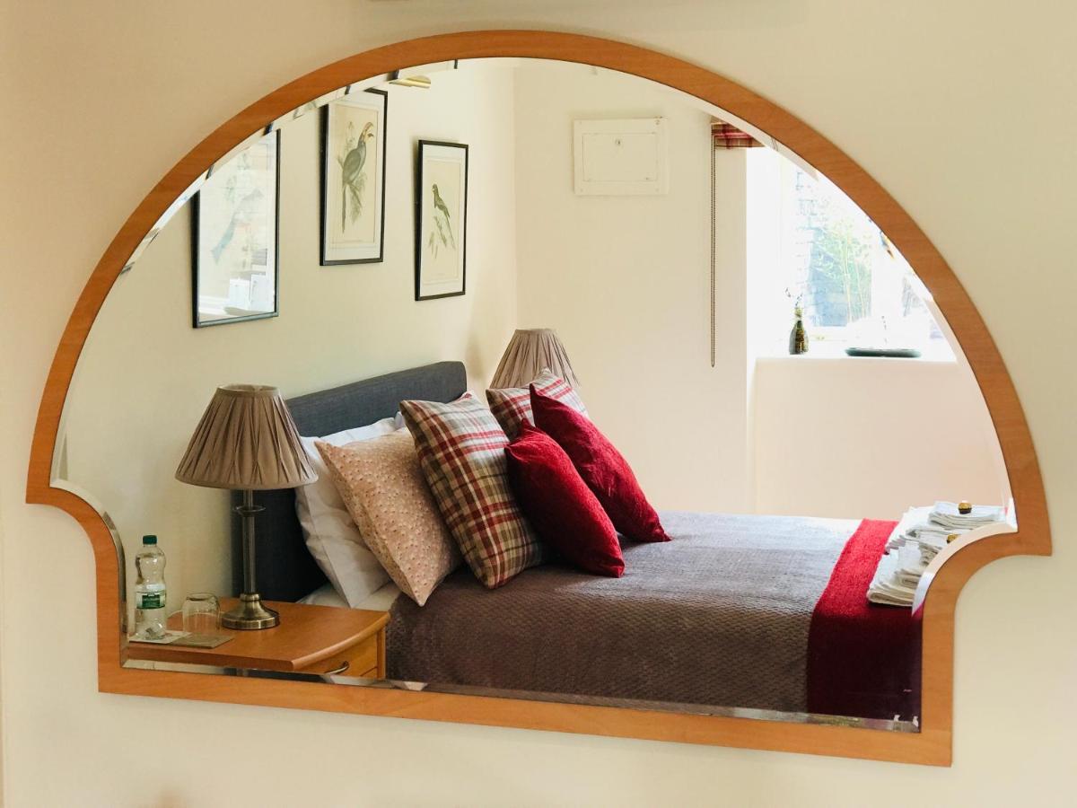 Charming Hen Cottage Countryside Retreat Lincoln Newball Extérieur photo